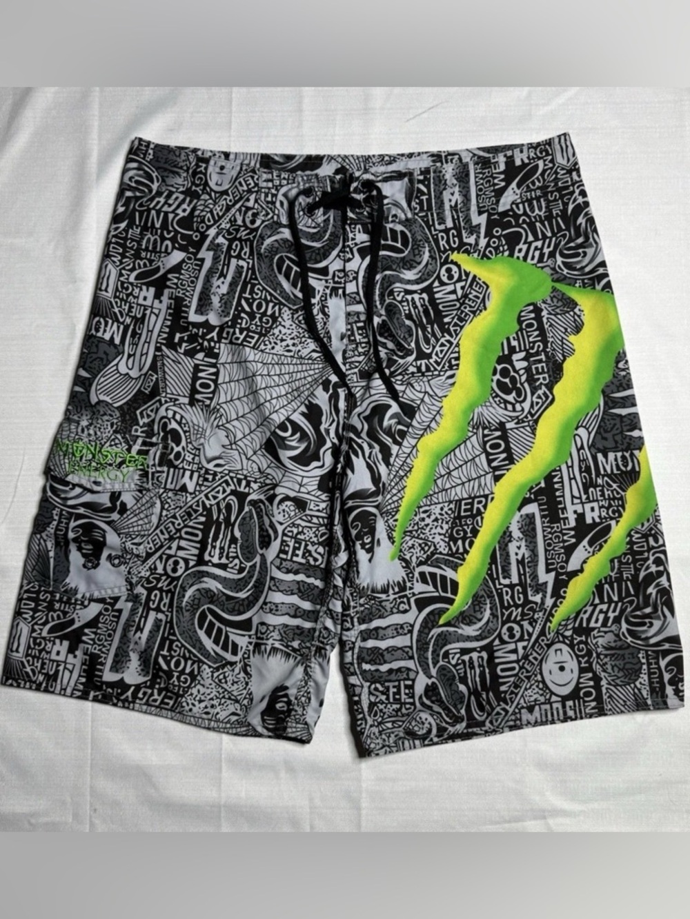 Rare Monster Energy Drink Board Shorts Men's Size 38 Black/Green Heebie Jeebies